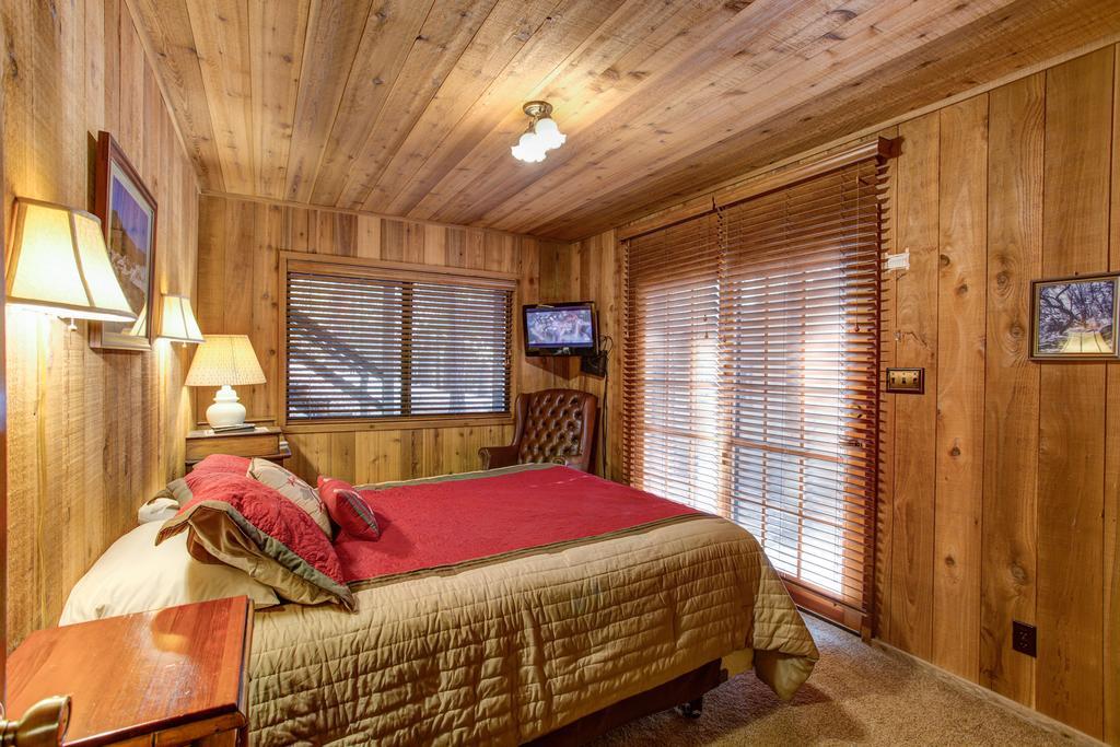 17B Tylers Timber Lodge Wawona Esterno foto